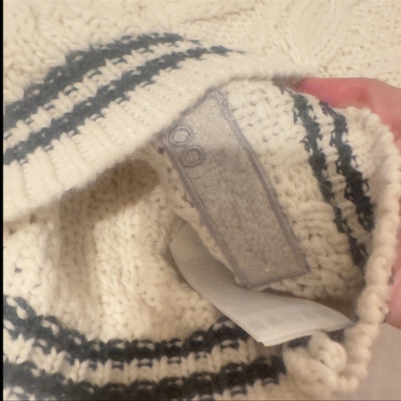 Taylor Swift Cardigan M/L 2024 Folklore Cardigan Size M/L New NWOT - Picture 3 of 9